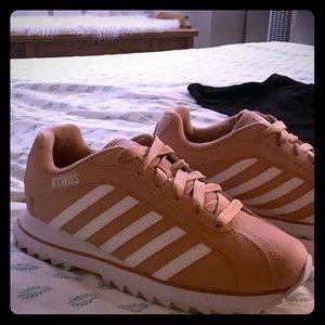 Pink KSWISS Verstad 2000 Brand new!
